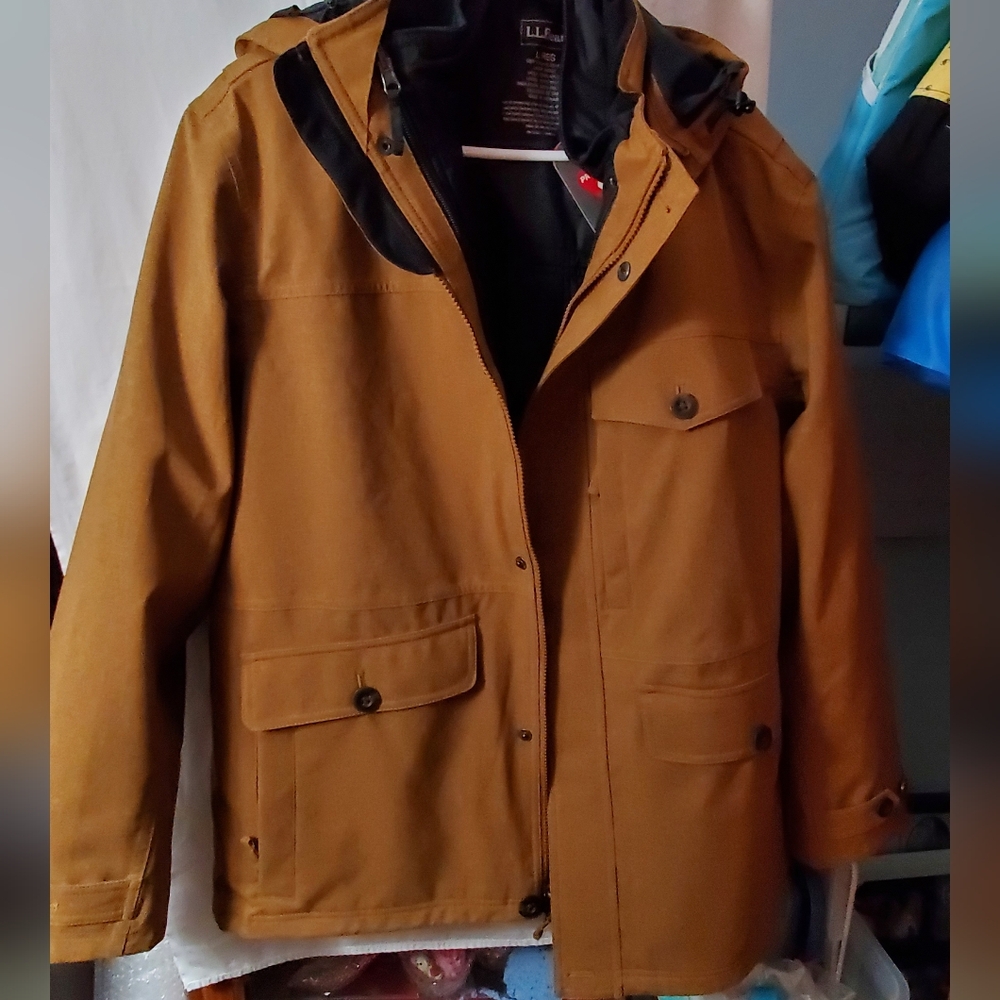 LL Bean Men's Coat NWT Large